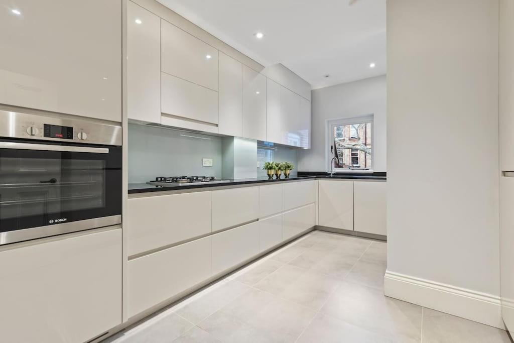 Appartamento Luxury 3 Bed Flat In Kensington Londra Esterno foto